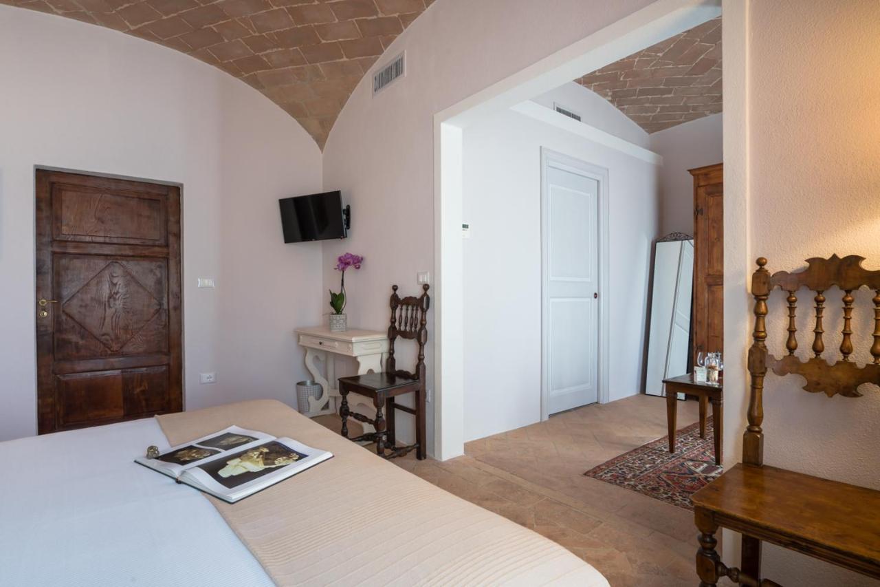몬탈치노 Dimora Delle Muse B&B 외부 사진